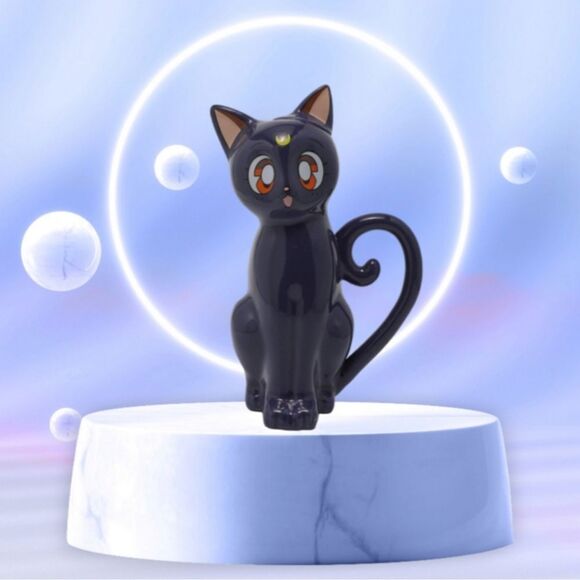 Sailor Moon Luna Teapot - Picture 1 of 4